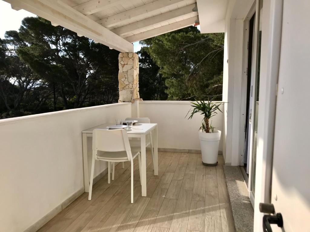Case Vacanze "Bianco Mare" Porto Pino Extérieur photo