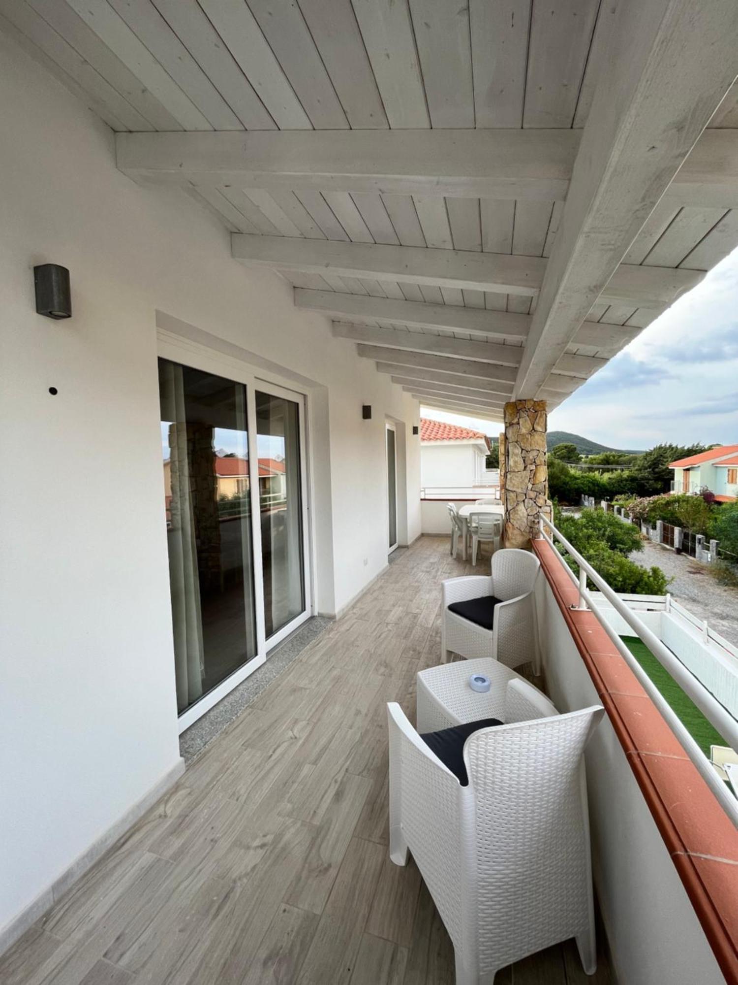 Case Vacanze "Bianco Mare" Porto Pino Extérieur photo